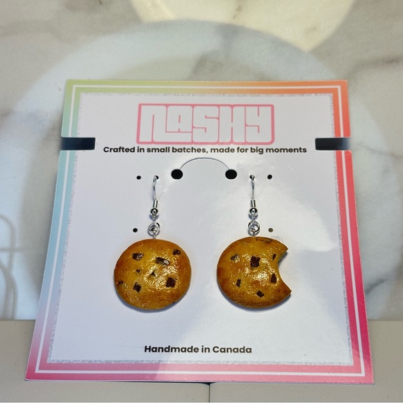 Bitten Chocolate Chunk Cookie - Handmade Earrings - Picture 5 of 7